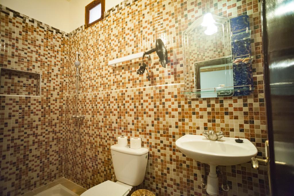 La Terrasse Des Delices Bed & Breakfast Fint Bagian luar foto